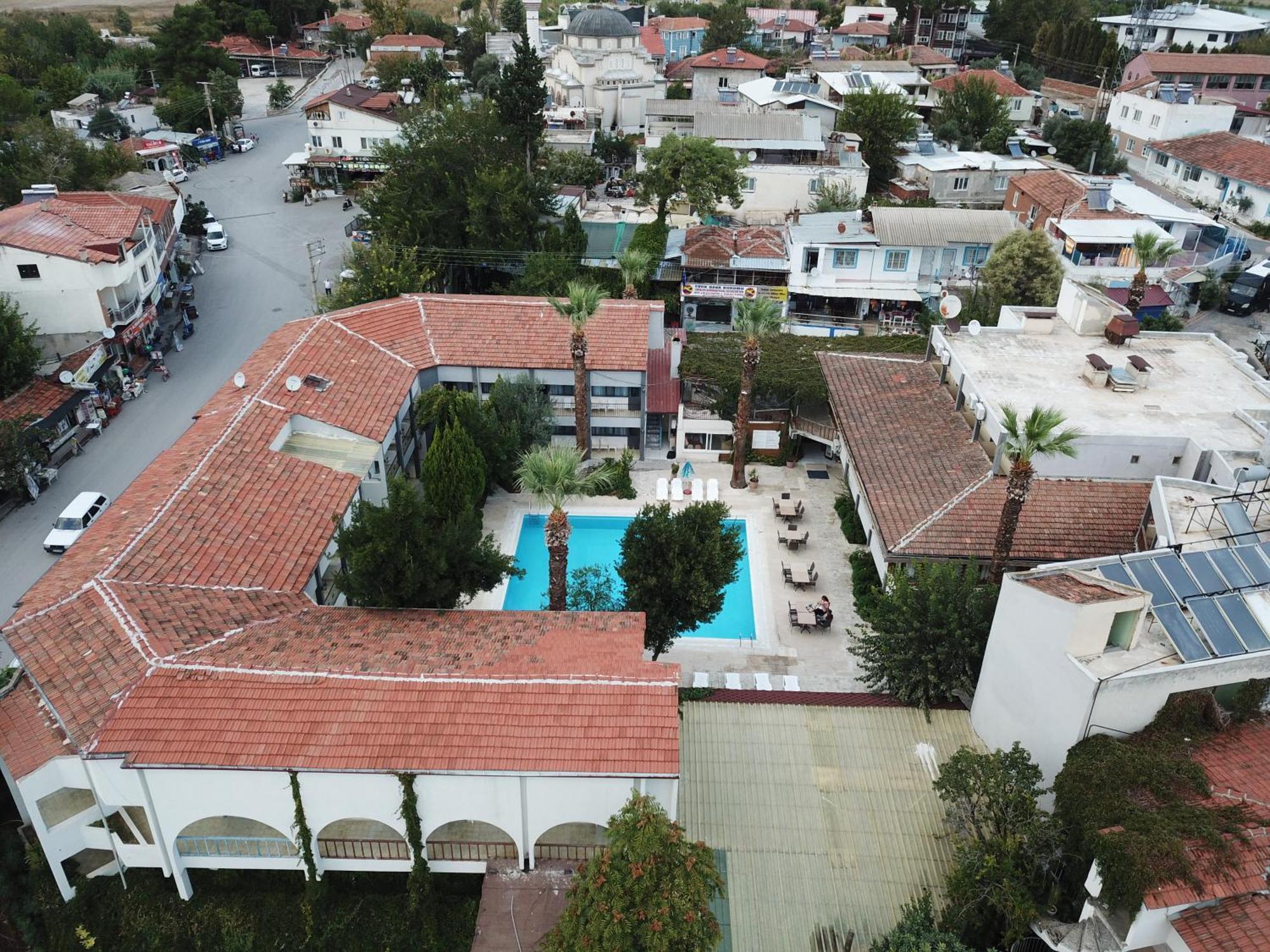 Artemis Yoeruek Otel Old Town 帕莫卡莱 外观 照片